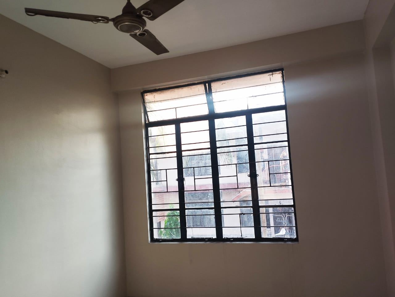 Unfurnished 3bhk in Gita Mandir, Mother Teresa Road, Geeta Nagar, Guwahati, Assam, India for Rent